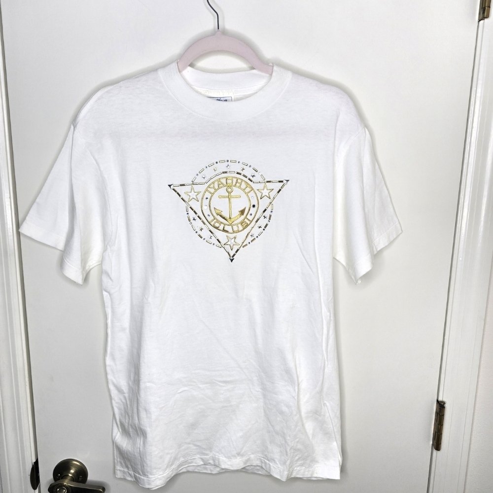 Paradise Bay Vintage White Short Sleeve Tee with Yacht Club Gold Anchor Emblem